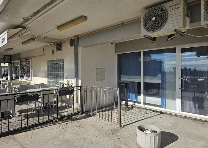 Renato Hostal Split