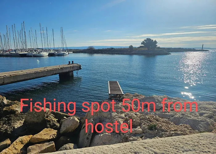 Renato Hostal Split